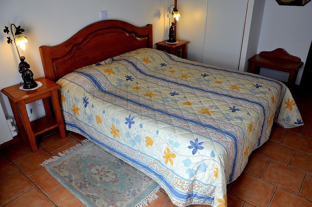 Auberge Bourbonnaise Lurcy-Lévis Rum bild
